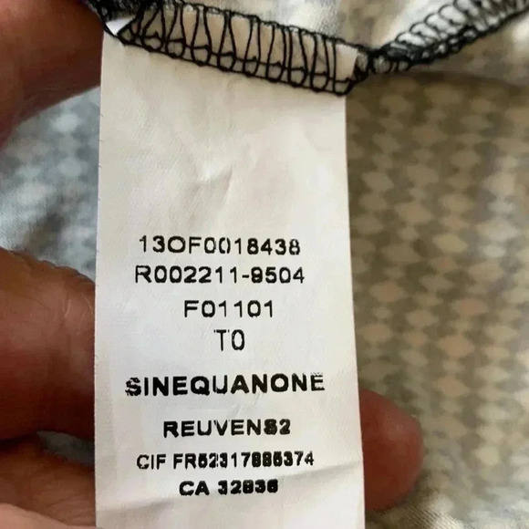 Sinequanone Parisian light weight dress w VNeck, Sleeves  and unique waistband - Picture 6 of 9